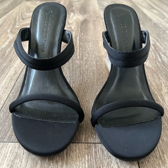 Wild Diva Wedge Sandal - Picture 3 of 12